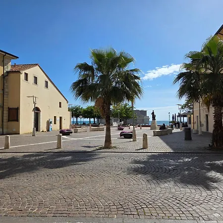 Morelli - Via Fratti 2 Apartman