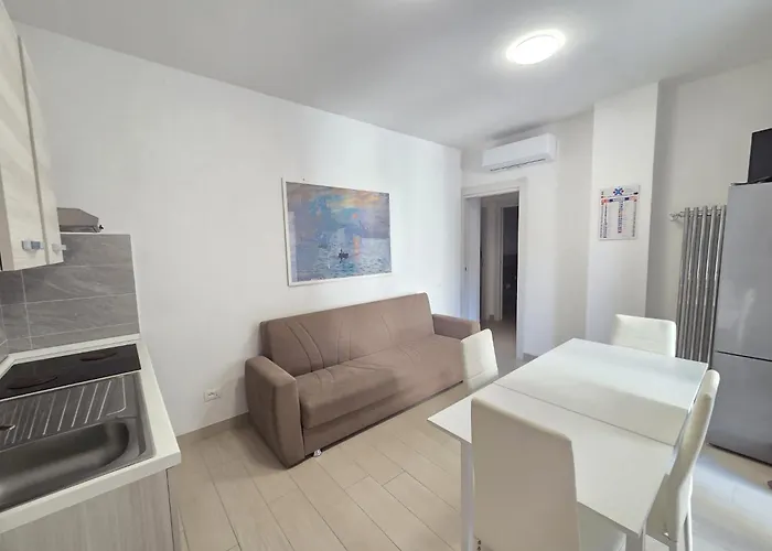 Morelli - Via Fratti 2 Follonica